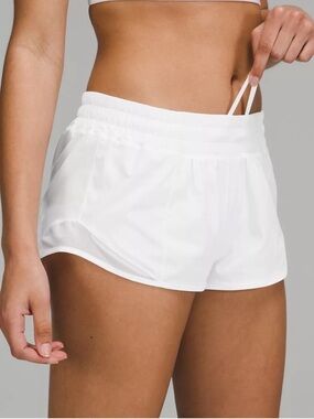 Lululemon 6 White Hotty Hot Low Rise Athletic Shorts Lined